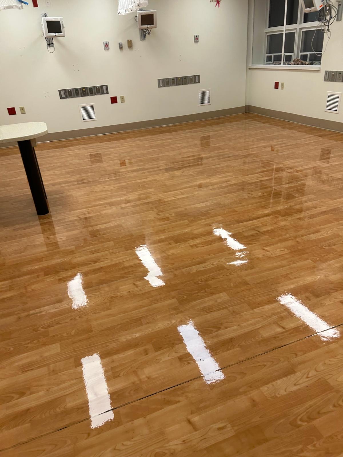 Hardwood High-Gloss Finish
